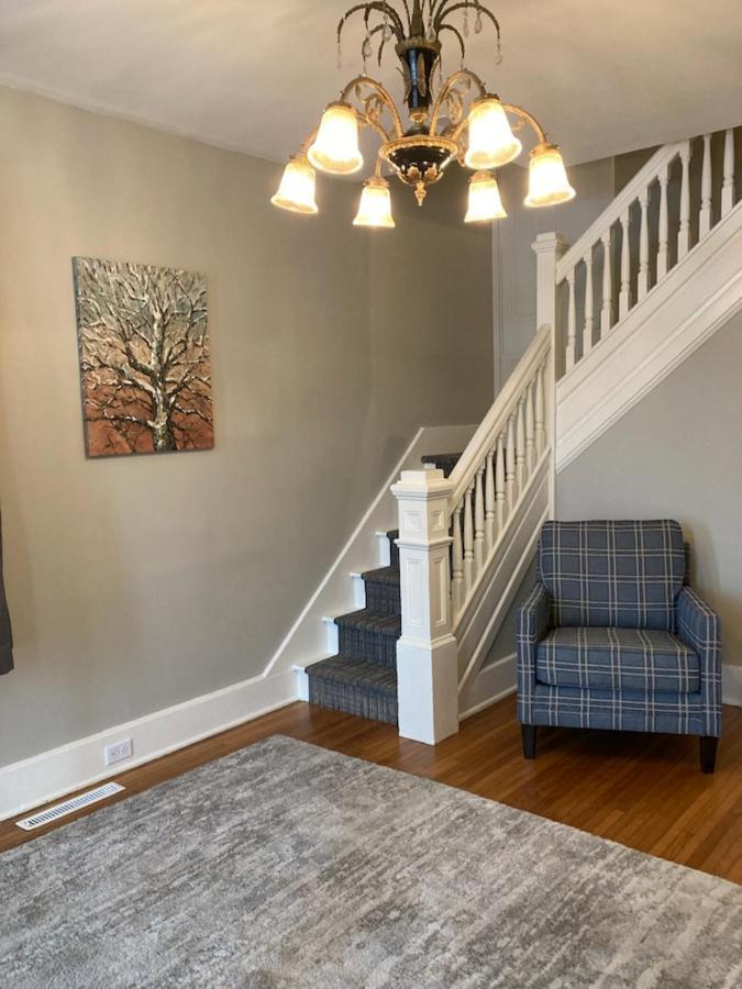 Country Squire Inn And Suites New Holland Buitenkant foto
