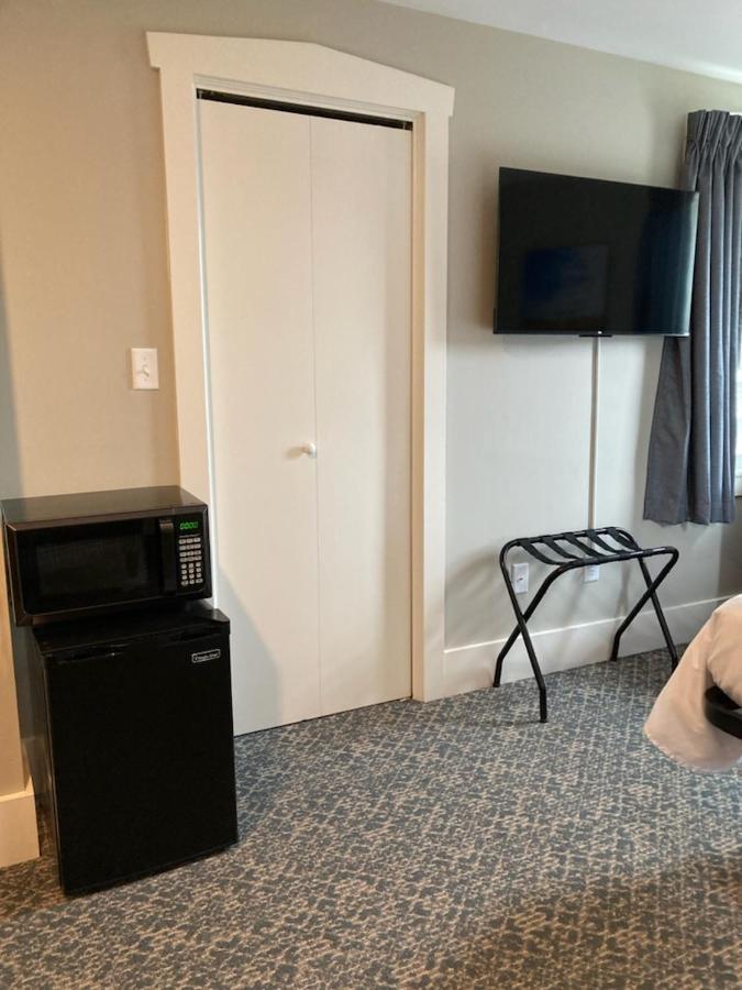 Country Squire Inn And Suites New Holland Buitenkant foto