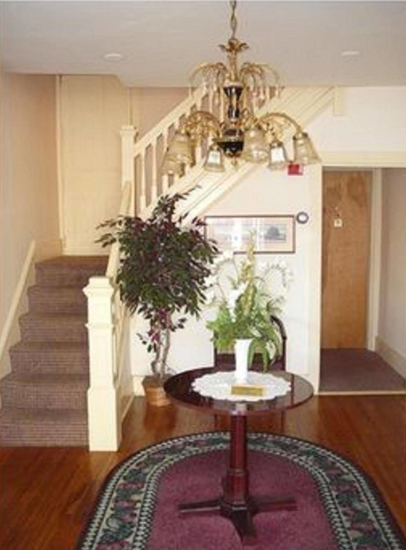 Country Squire Inn And Suites New Holland Buitenkant foto